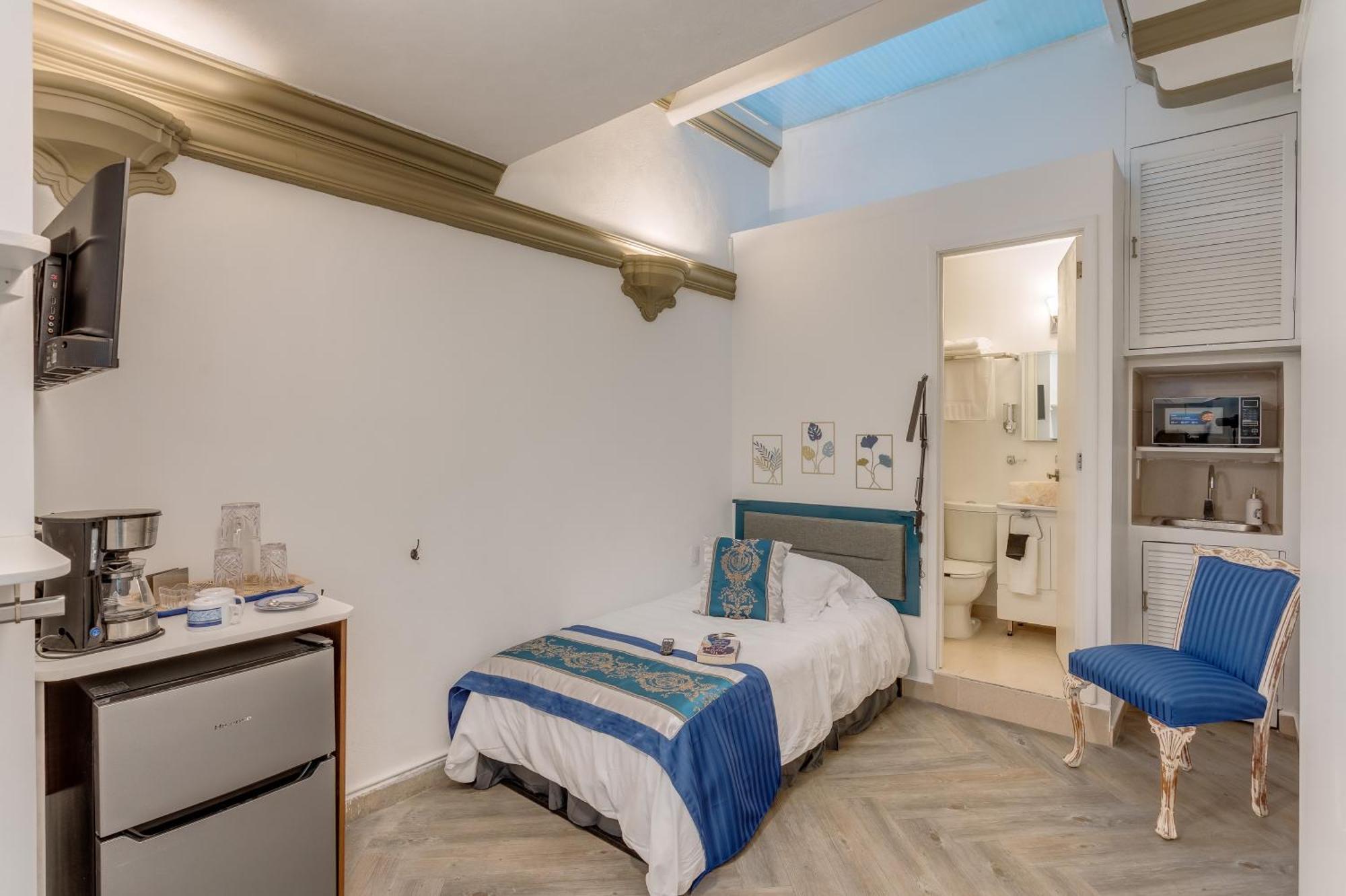 Casa Amatlan Ciento Dos Hotel Kota Meksiko Bagian luar foto